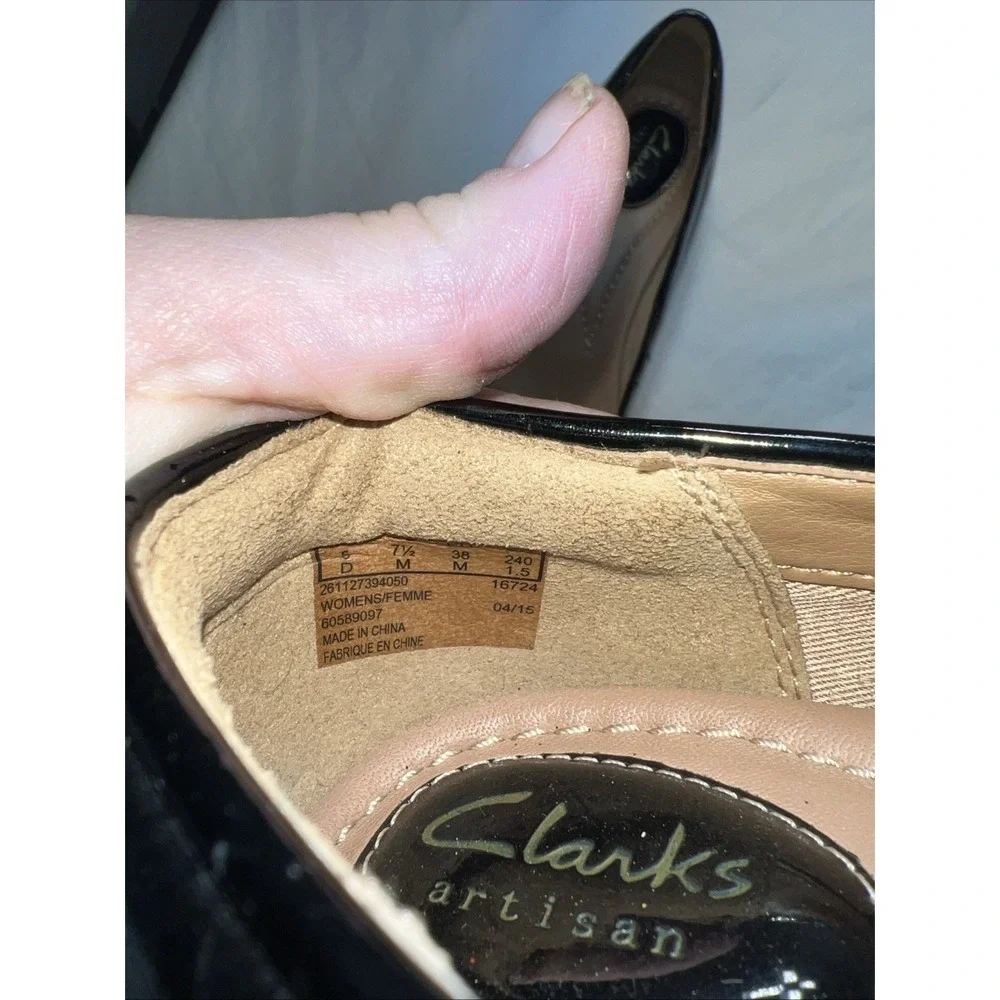 Clarks Artisan Black Patent Leather Bow Toe Slip On Flats Shoes Women's 7.5M